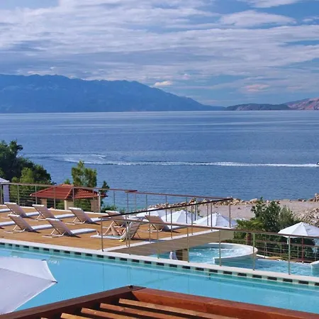 Apartment Amazing In With Outdoor Swimming Pool, Sauna And Swimming Pool Novi Vinodolski